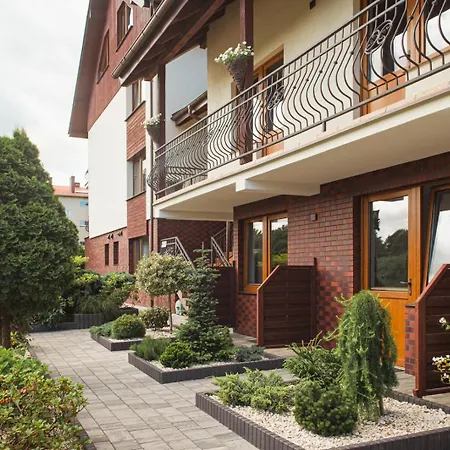 Alex - Pokoje I Apartamenty Blisko Plazy Z Ogrodem I Placem Zabaw Ostrowo (Puck) Exterior photo