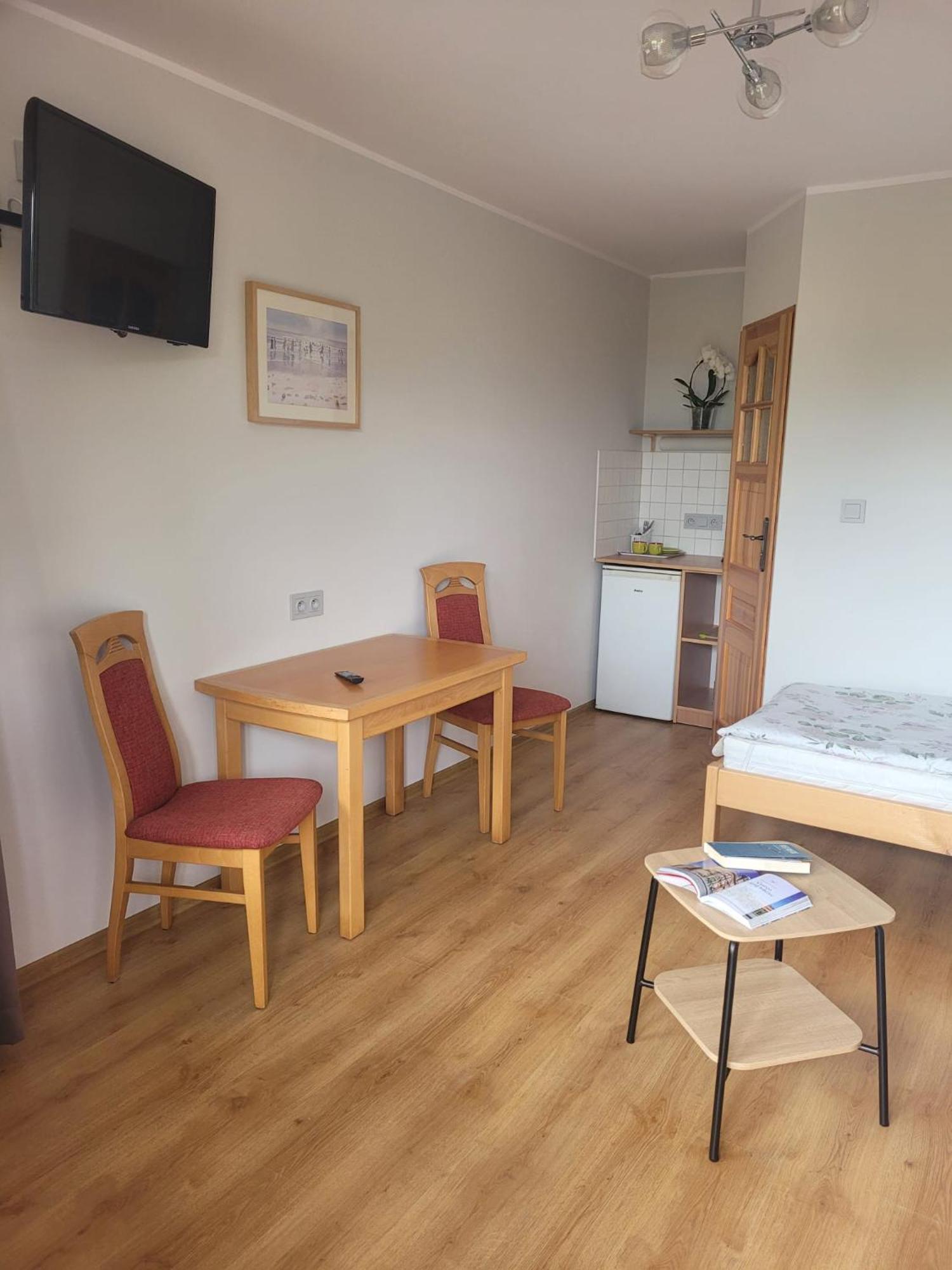 Alex - Pokoje I Apartamenty Blisko Plazy Z Ogrodem I Placem Zabaw Homestay *