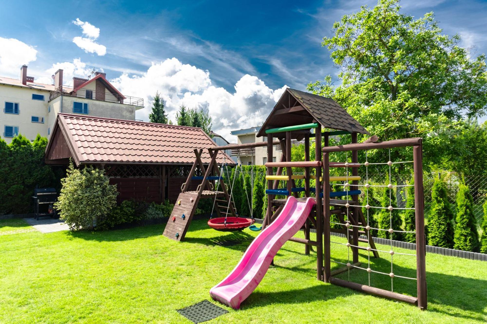 Alex - Pokoje I Apartamenty Blisko Plazy Z Ogrodem I Placem Zabaw *